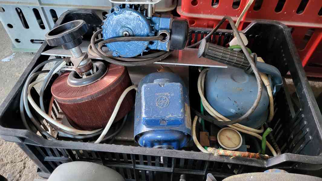 různé elektromotory - foto 4