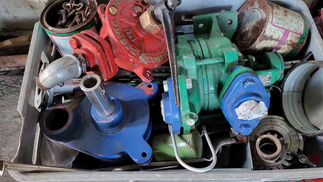 různé elektromotory - foto 2