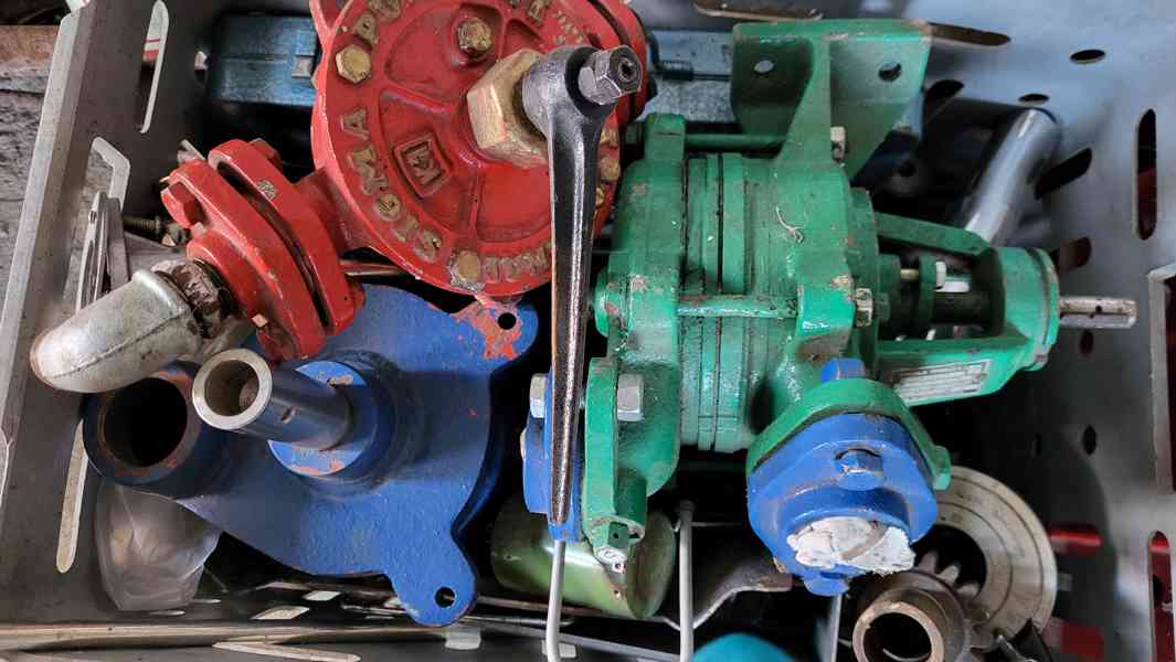 různé elektromotory - foto 3