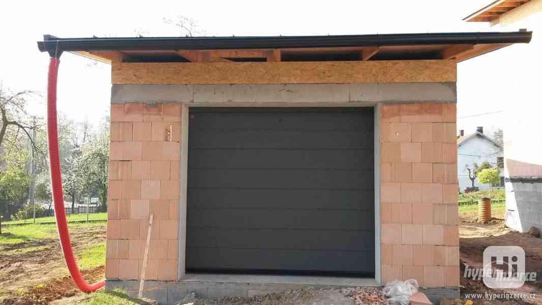 Hörmann sekční garážová vrata s montáží od 21 499,- AKCE - foto 5