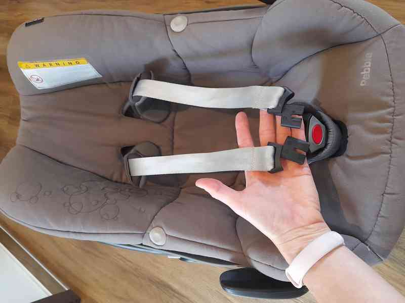 Maxi Cosi Pebble (0-13kg), Pearl (9-18kg), isofix - foto 5