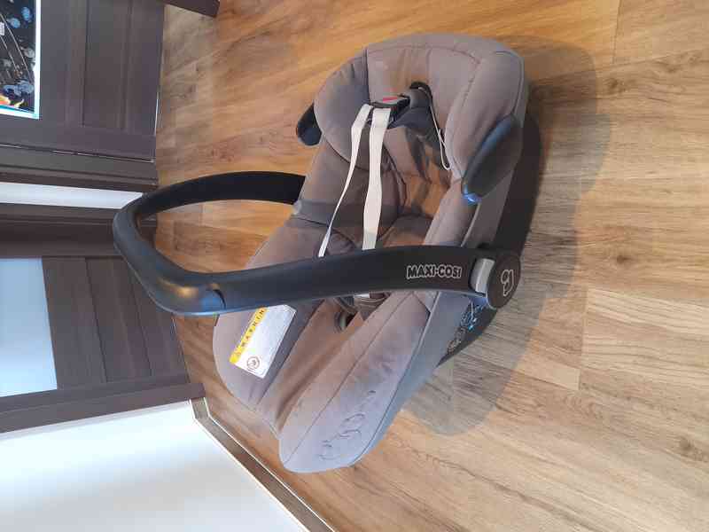Maxi Cosi Pebble (0-13kg), Pearl (9-18kg), isofix - foto 4