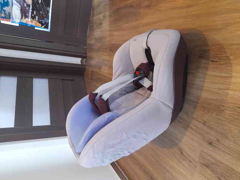 Maxi Cosi Pebble (0-13kg), Pearl (9-18kg), isofix - foto 8