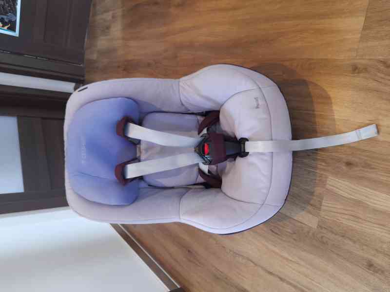 Maxi Cosi Pebble (0-13kg), Pearl (9-18kg), isofix - foto 6