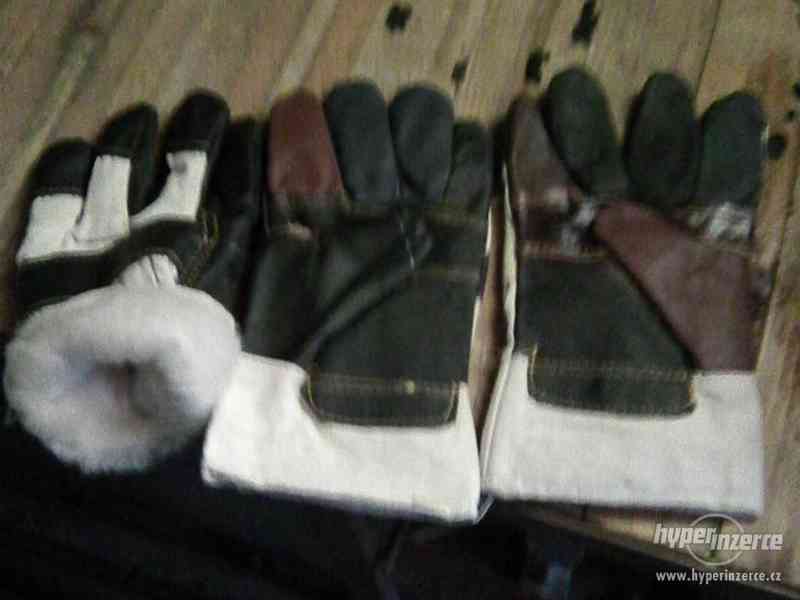 rukavice různé - foto 1