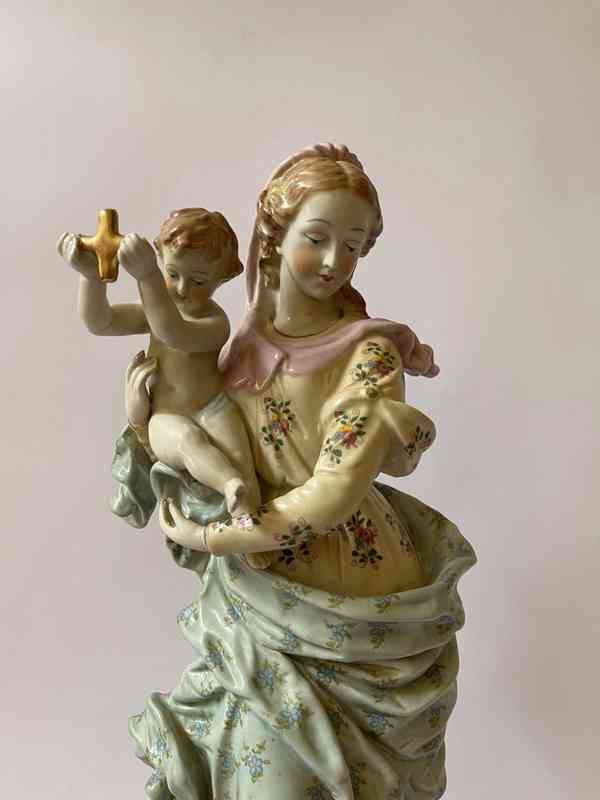 Madona s dítětem - porcelánová socha - foto 2