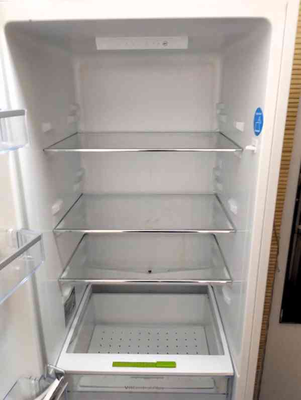 Kombinovaná chladnička s mrazničkou  - foto 5