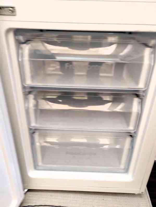 Kombinovaná chladnička s mrazničkou  - foto 4