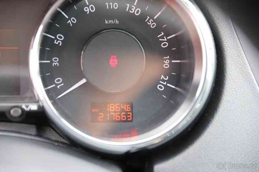 Peugeot 5008 2,0   HDI 120 kw - foto 23