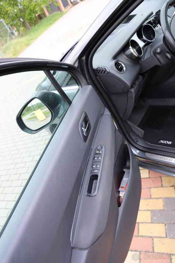 Peugeot 5008 2,0   HDI 120 kw - foto 11
