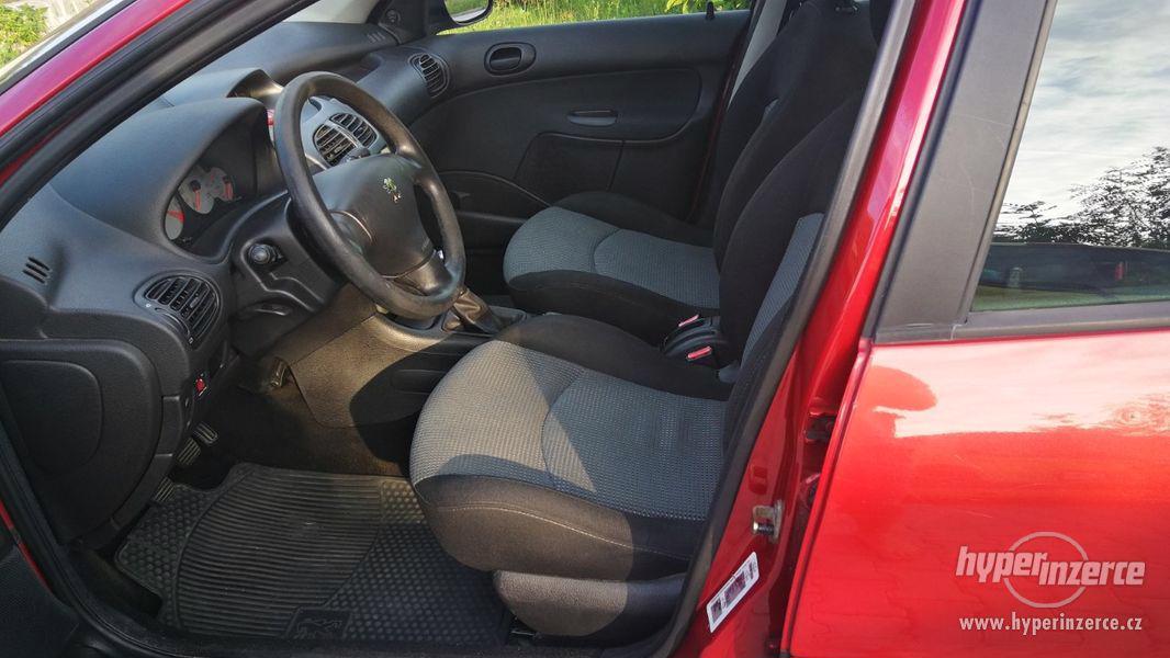 Peugeot 206 1.4i 55kW - foto 4