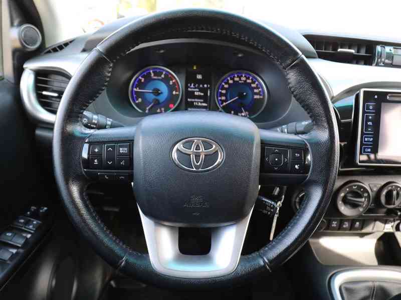 Toyota Hilux 2,4D4D Double Cab Duty Comfort 4x4 110kw - foto 6
