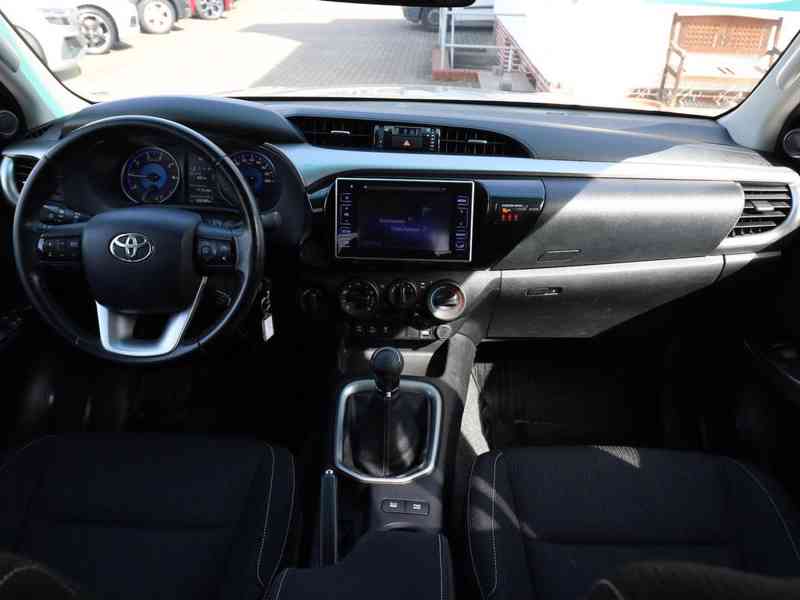 Toyota Hilux 2,4D4D Double Cab Duty Comfort 4x4 110kw - foto 12