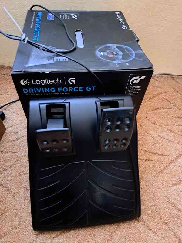 Volant Logitech driving force gt  - foto 4