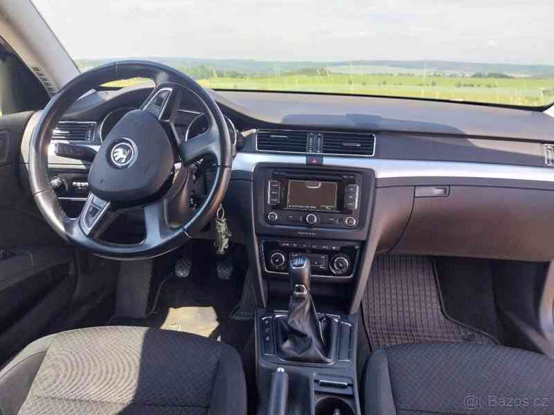 Škoda Superb 2,0 103 KW navi ,Xenon, tažné - foto 7