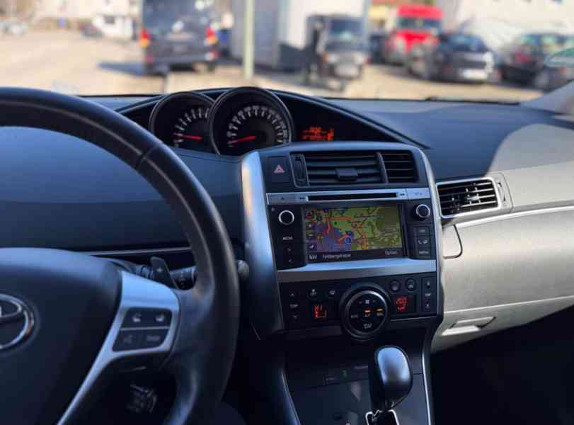 Toyota Verso Executive 1.8i Aut. benzín 108kw - foto 27