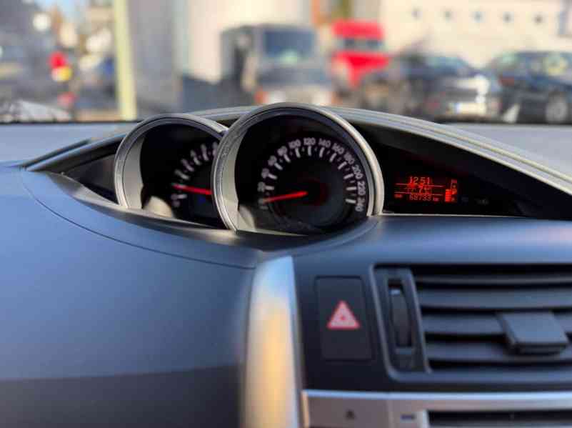 Toyota Verso Executive 1.8i Aut. benzín 108kw - foto 26