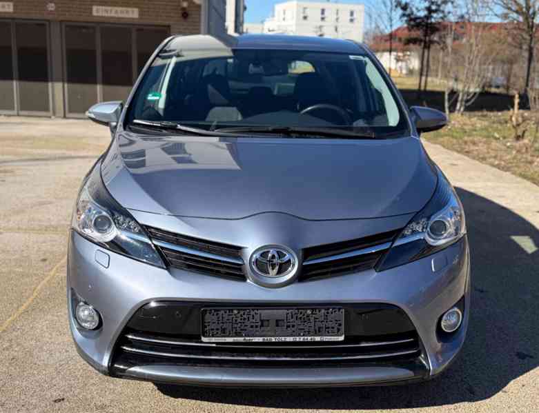 Toyota Verso Executive 1.8i Aut. benzín 108kw - foto 3