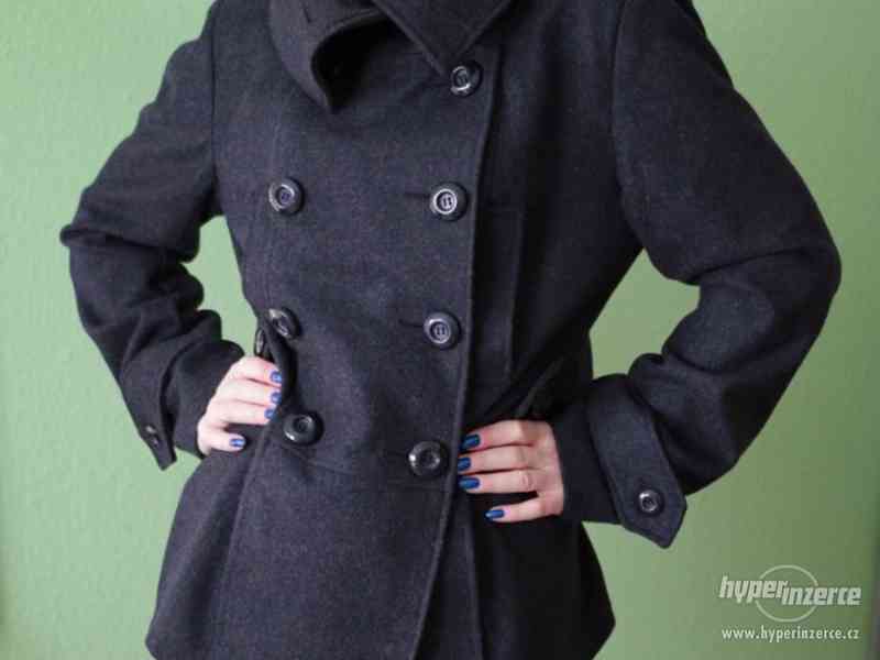 Antracitový krátký kabát New Look - nenošený, vel 42