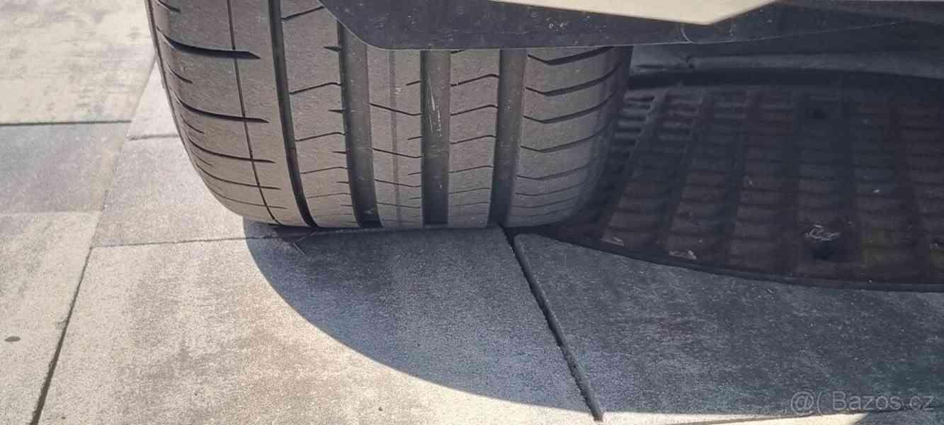 Volkswagen Touareg 3,0 TDI R-Line - foto 14
