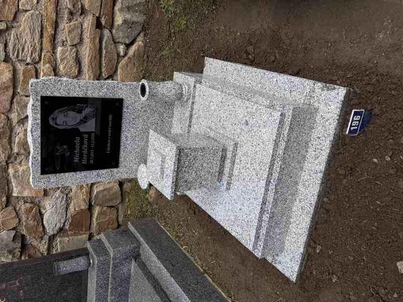 Urnové hroby  - foto 2