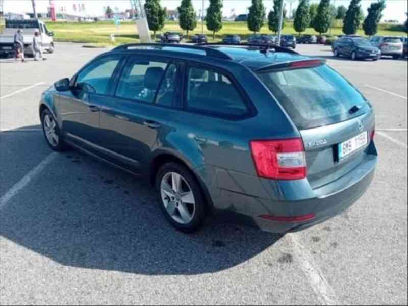Škoda Octavia 1,6   III - foto 3