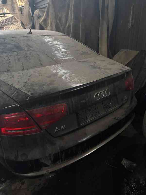 AUDI A8 /R.V.2011 3,0 TDI-- NAJETO 350XXX - foto 6