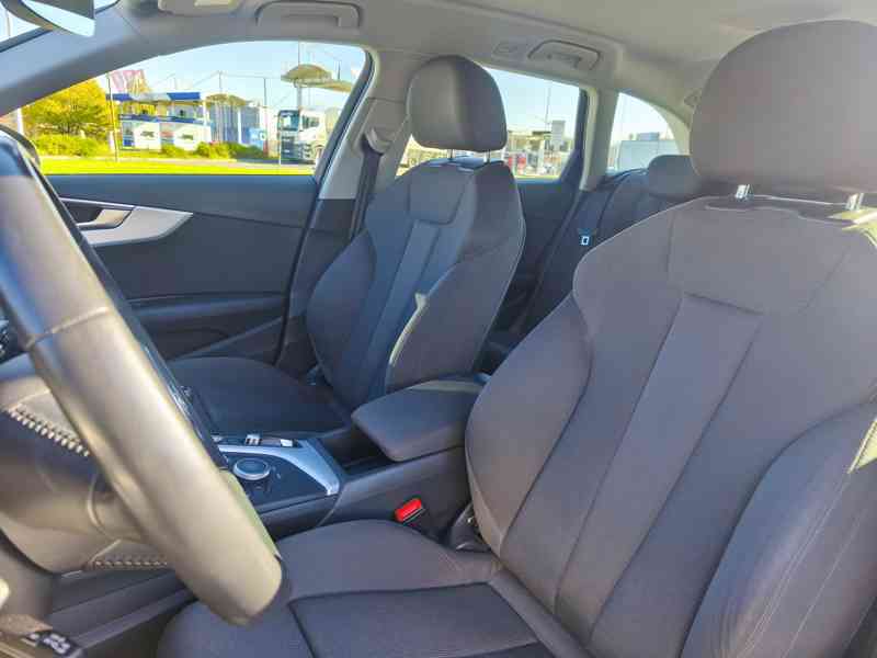 Audi A4 Avant facelift B9 2.0 TDi 110 kW,garáž,MAN,naj.166t. - foto 9