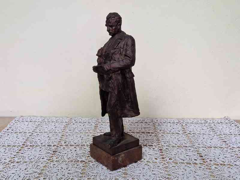 Nevídaná autorská bronzová Socha Klement Gottwald - foto 2