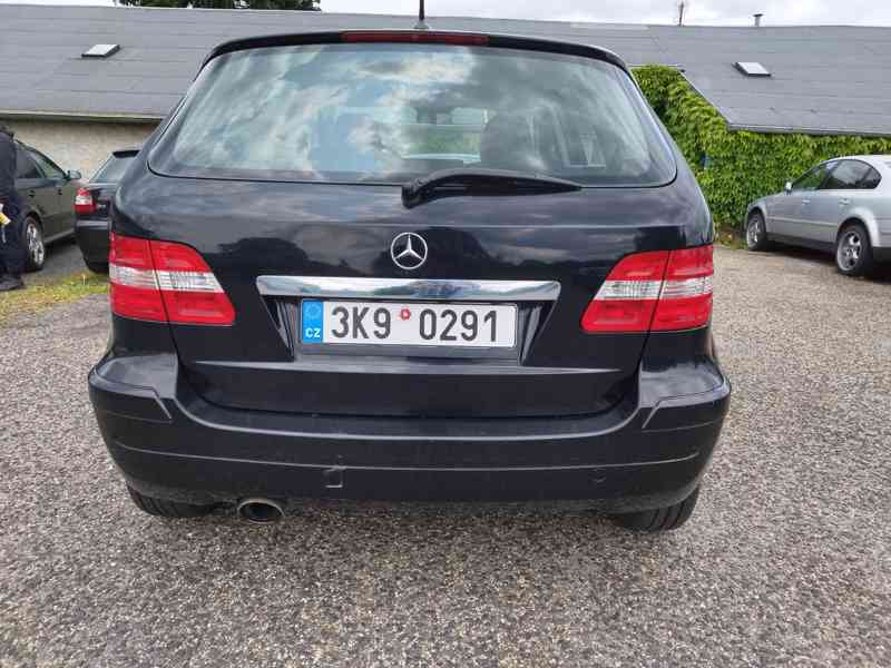 Osobní automobil Mercedes Benz B 170 - foto 3