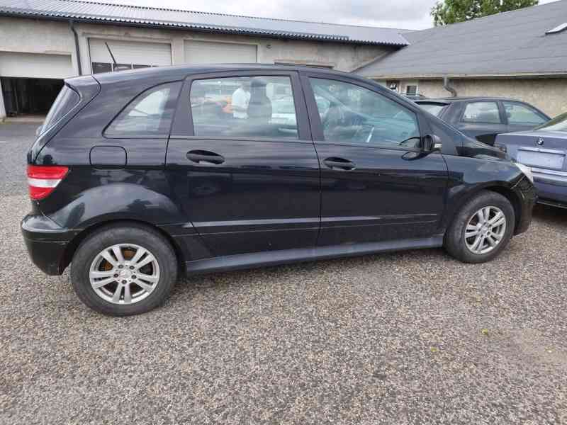 Osobní automobil Mercedes Benz B 170 - foto 2