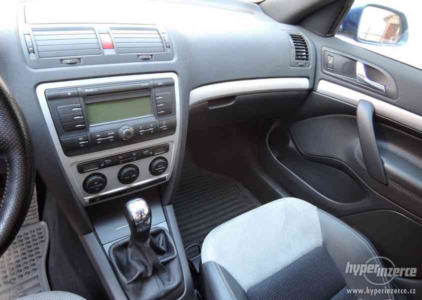 Škoda Octavia RS 2.0TFSI - foto 6