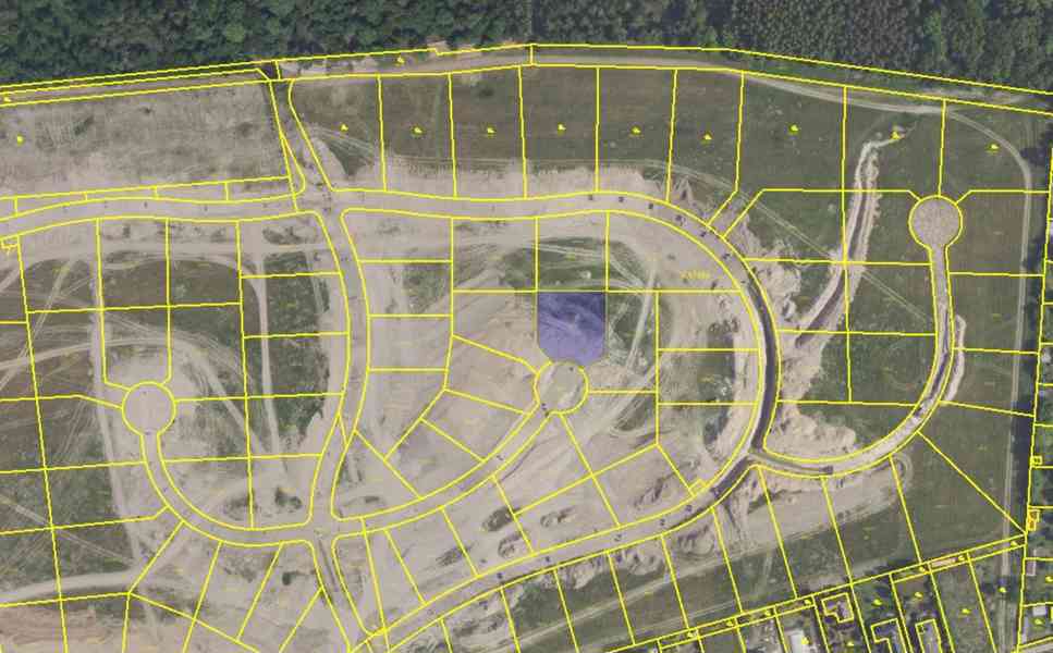 Exkluzivní stavební pozemek 604 m² v Trnové – Váš nový domov - foto 2