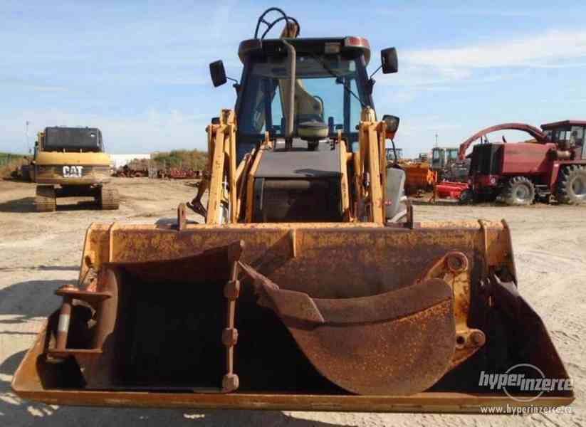 traktor bagr CASE 580SM, rok 2002, 8600hodin - foto 5