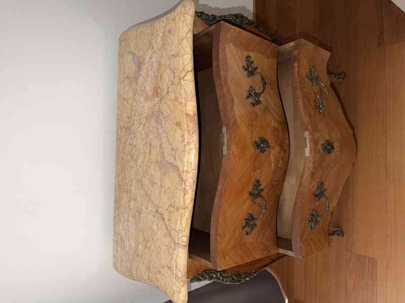 Komoda ve stylu rokoka  - foto 4