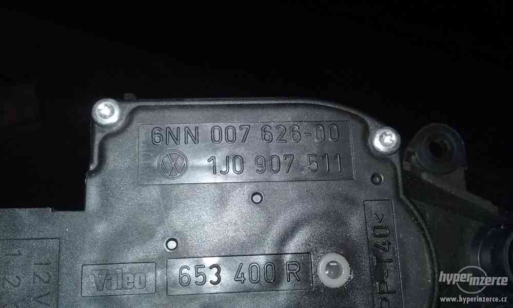 klapka ovládání topení na Škoda Octavia, Superb 2 - foto 2