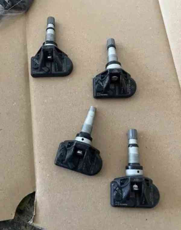 Snimace tlaku A0009054104Q04 Mercedes TPMS - foto 2
