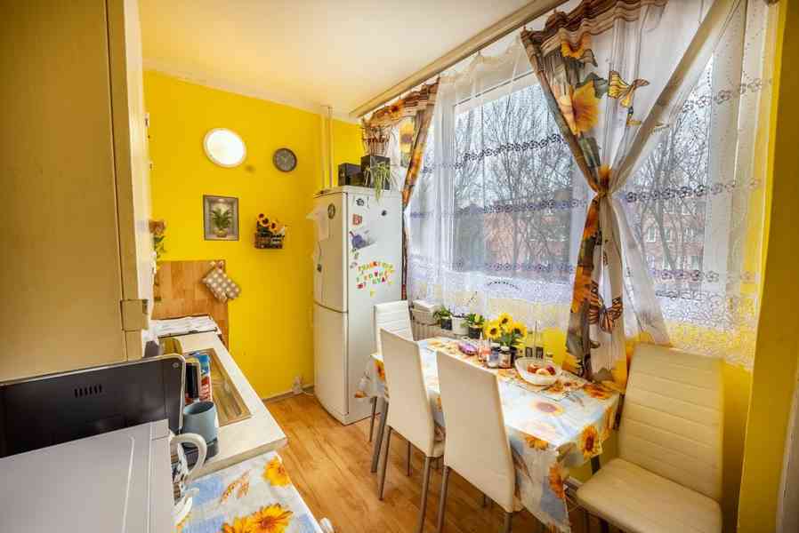 PRODEJ SLUNNÉHO BYTU 2+1 S BALKÓNEM, BRNO – LESNÁ  - foto 9