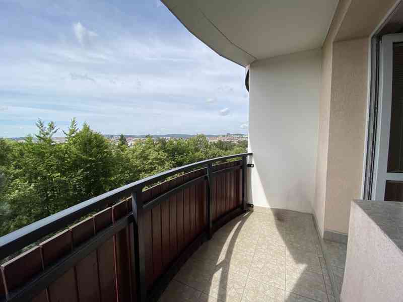 PRODEJ SLUNNÉHO BYTU 2+1 S BALKÓNEM, BRNO – LESNÁ  - foto 4