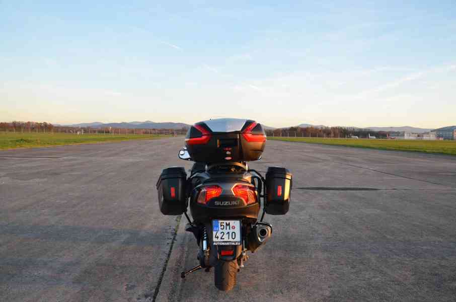 Suzuki AN 650 Burgman Executive, naj. 15 tkm, původ ČR  - foto 8