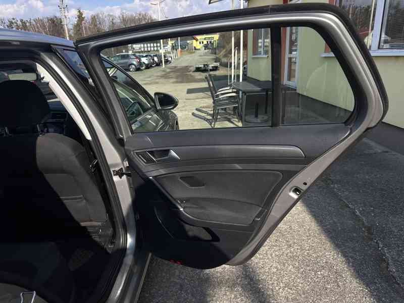 Volkswagen Golf 1.5 TSi 110kW/1MAJ/ČR/DPH - foto 20