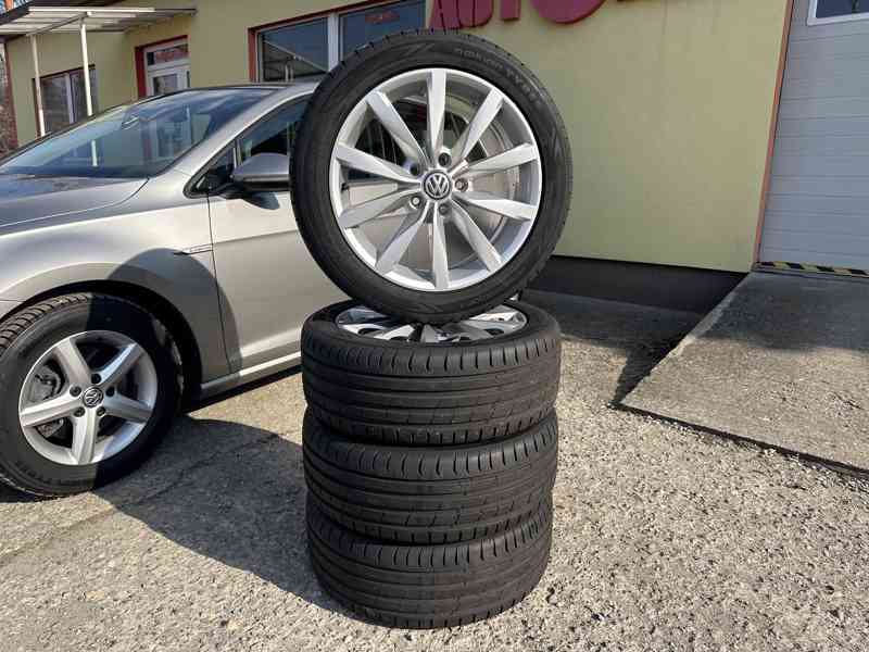 Volkswagen Golf 1.5 TSi 110kW/1MAJ/ČR/DPH - foto 9
