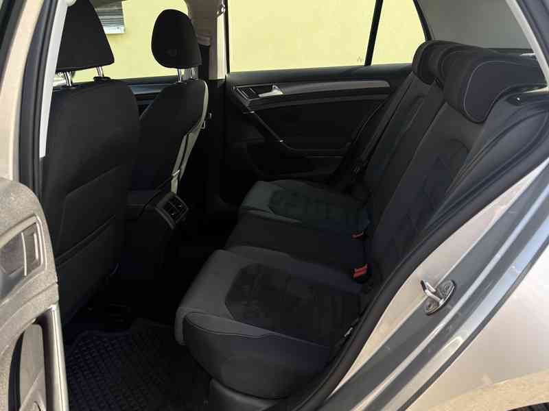 Volkswagen Golf 1.5 TSi 110kW/1MAJ/ČR/DPH - foto 14