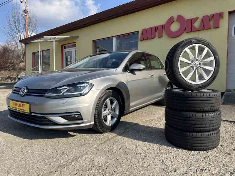 Volkswagen Golf 1.5 TSi 110kW/1MAJ/ČR/DPH - foto 8