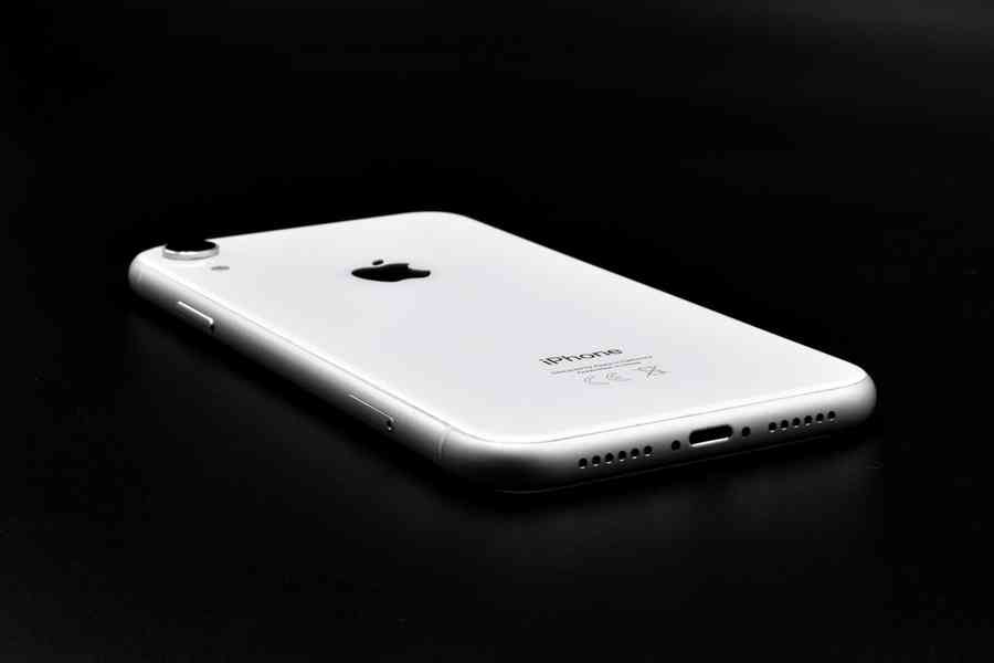 iPhone XR 64GB White - foto 6