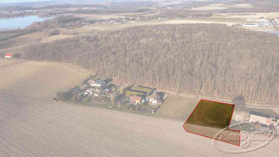 Prodej dvou pozemků o celkové výměře 2 681 m² – k.ú. Šeřeč - foto 2