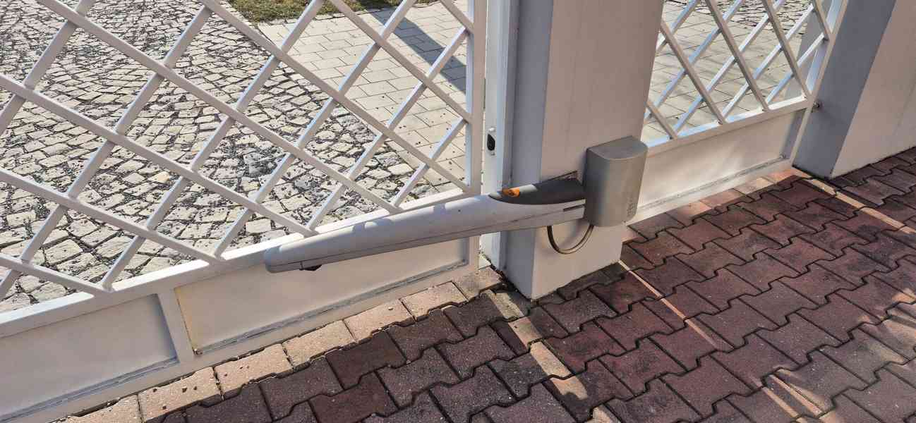 Pohon dvoukřídlé brány Nice + řídící jednotka plně funkční - foto 2