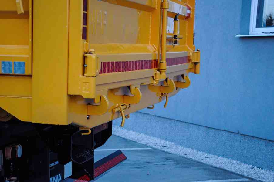 SCANIA P380 6X4 SKLÁPĚČ / VYKLÁPĚČ + HYDRAULICKÁ RUKA EURO4 - foto 102