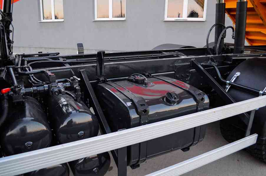 SCANIA P380 6X4 SKLÁPĚČ / VYKLÁPĚČ + HYDRAULICKÁ RUKA EURO4 - foto 93