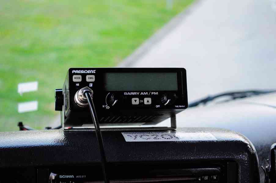 SCANIA P380 6X4 SKLÁPĚČ / VYKLÁPĚČ + HYDRAULICKÁ RUKA EURO4 - foto 64